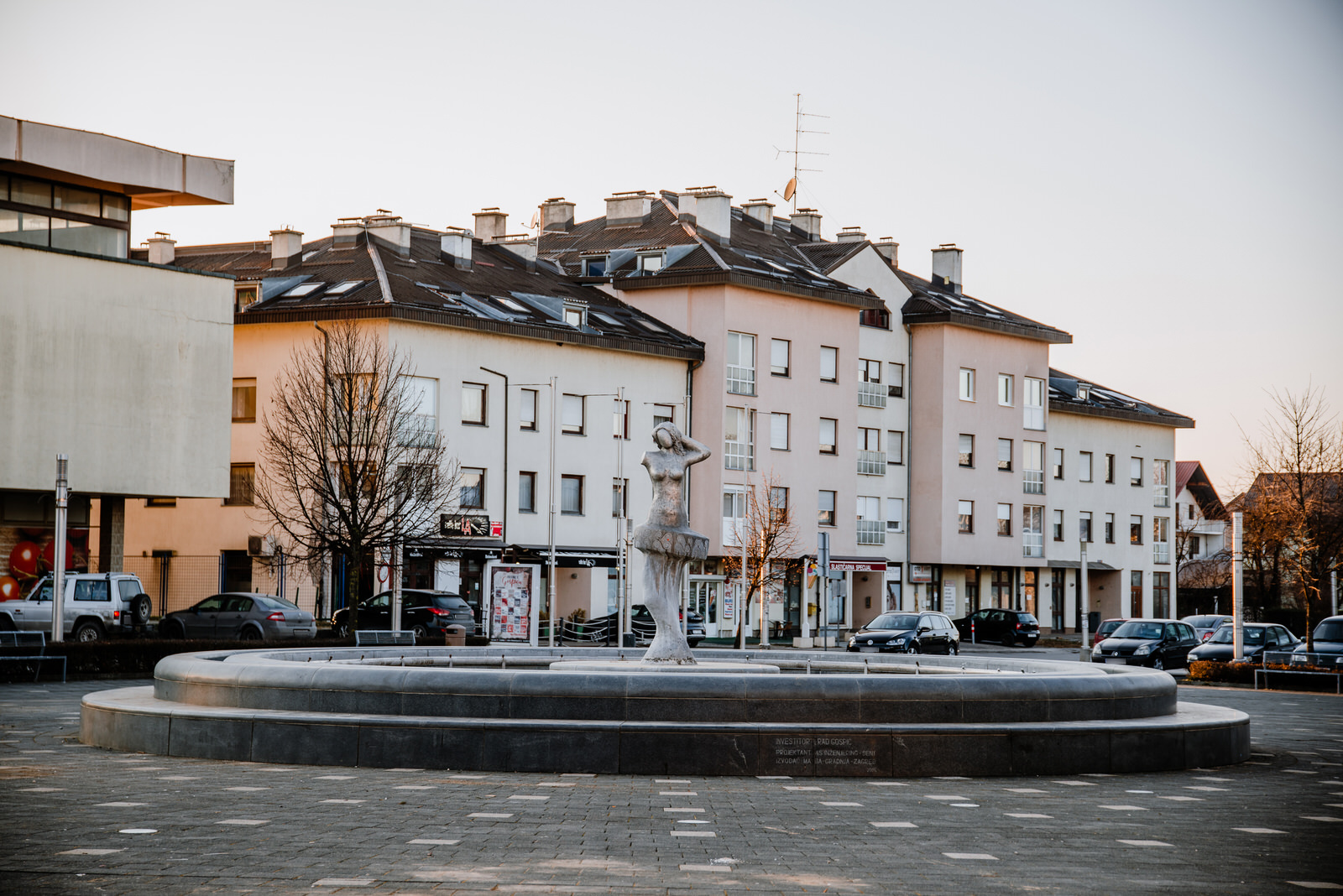 File Ante Starcevic Platz In Gospic Jpg Wikimedia Commons