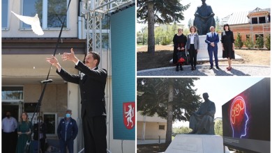 Photo of FOTO Održana svečanost povratka spomenika Nikoli Tesli u Gospić