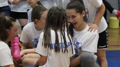 Photo of Lara Kožuhar novo ime među trenerima Rukometnog kluba Gospić