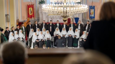 Photo of FOTO Ansambl LADO ponovno oduševio publiku u Otočcu