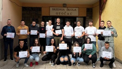 Photo of Otočki srednjoškolci sudjeluju u projektu “Baš je IN biti GREEN 4!”