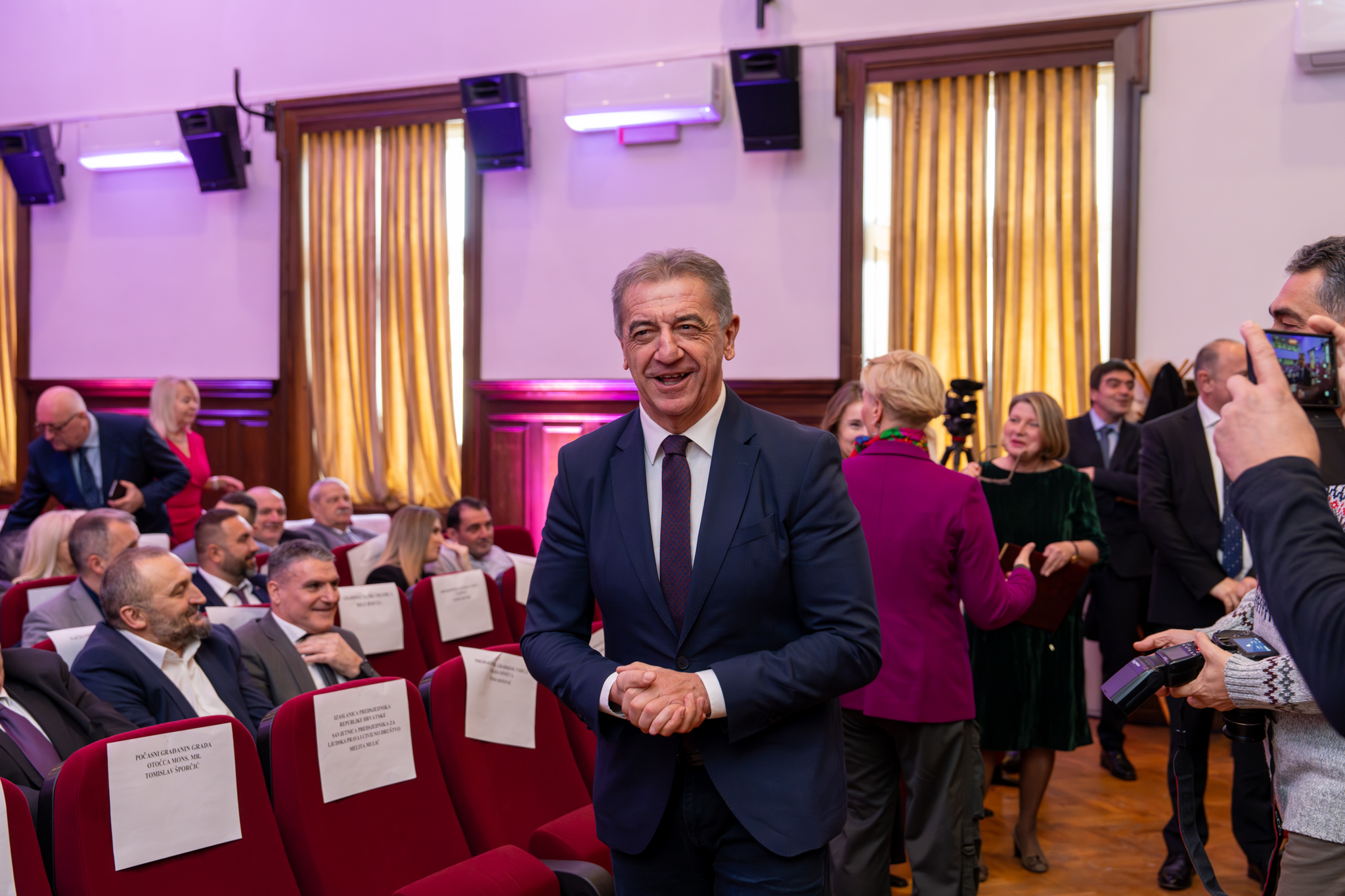 DSC07646-Enhanced-NR