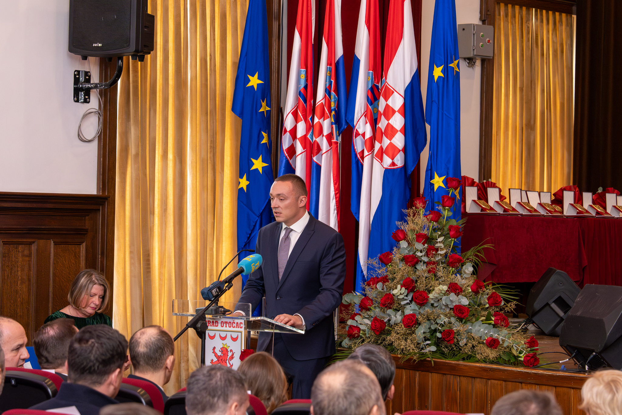 DSC07709-Enhanced-NR