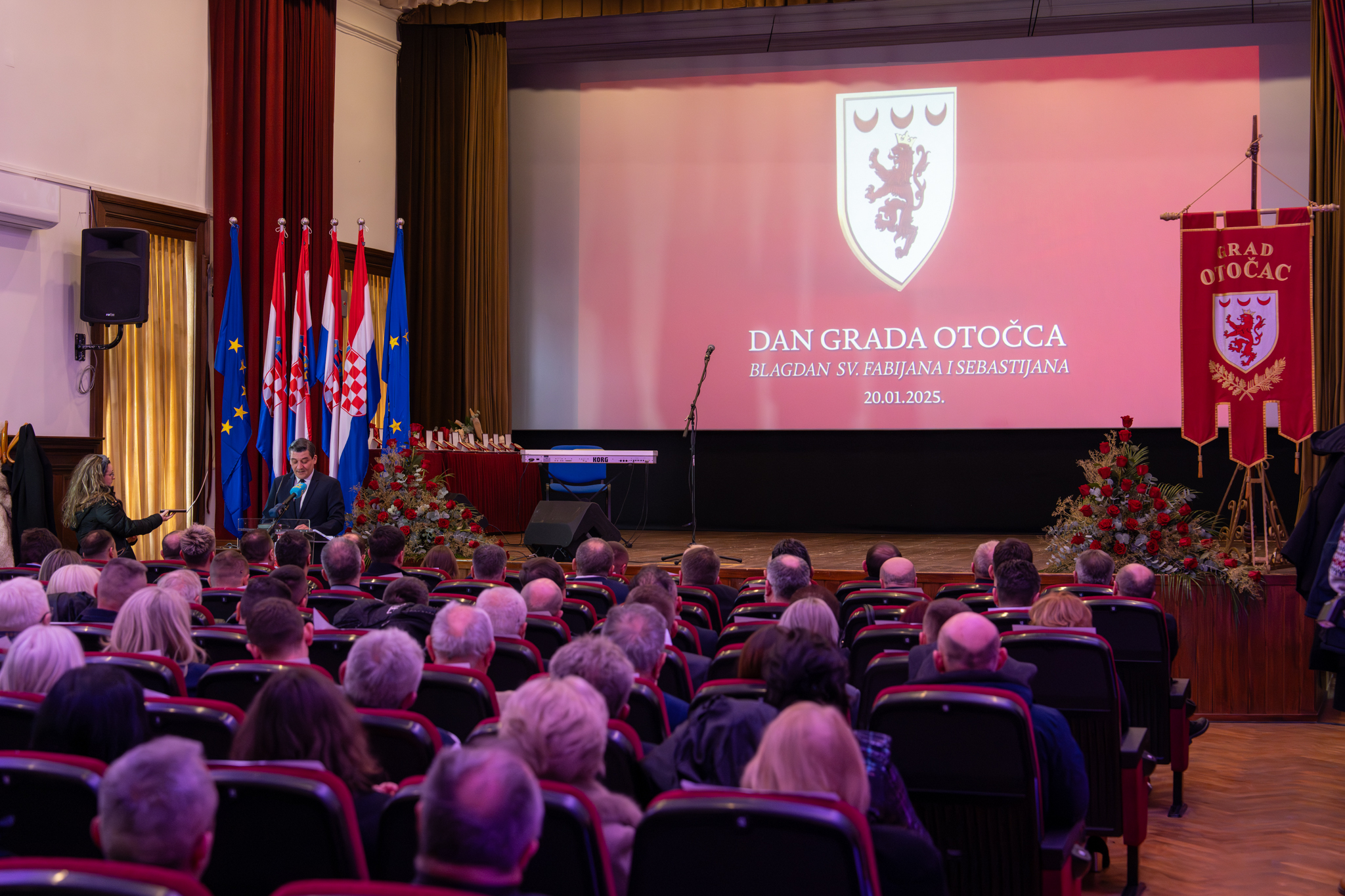 DSC07733-Enhanced-NR