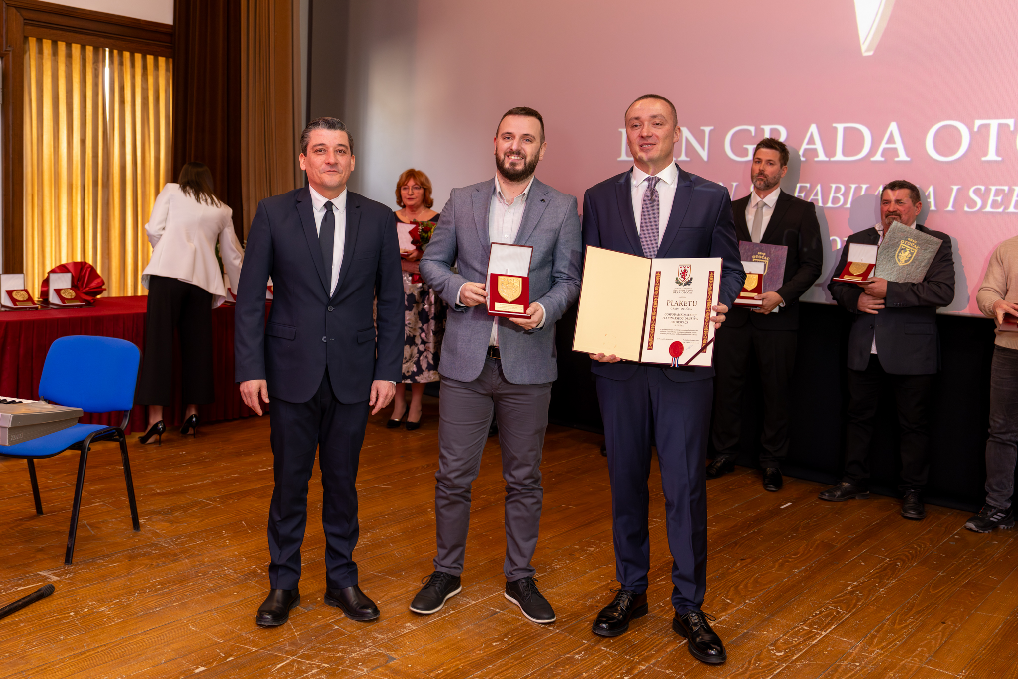 DSC07837-Enhanced-NR