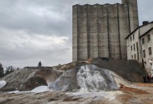 Photo of Sud raspisao potragu: Nestali kamioni koji su dovozili i zakapali smeće u Gospiću?