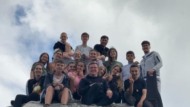 Photo of FOTO Mladi Gospićko-senjske biskupije na duhovno-rekreativnom kampu: “Korijen u stijeni”