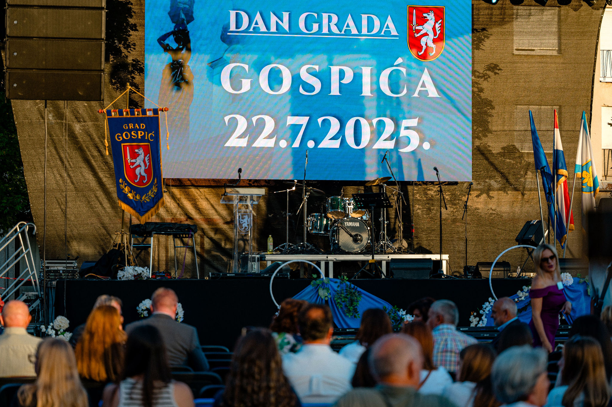 SvečanasjednicaiZoricaKondža_1