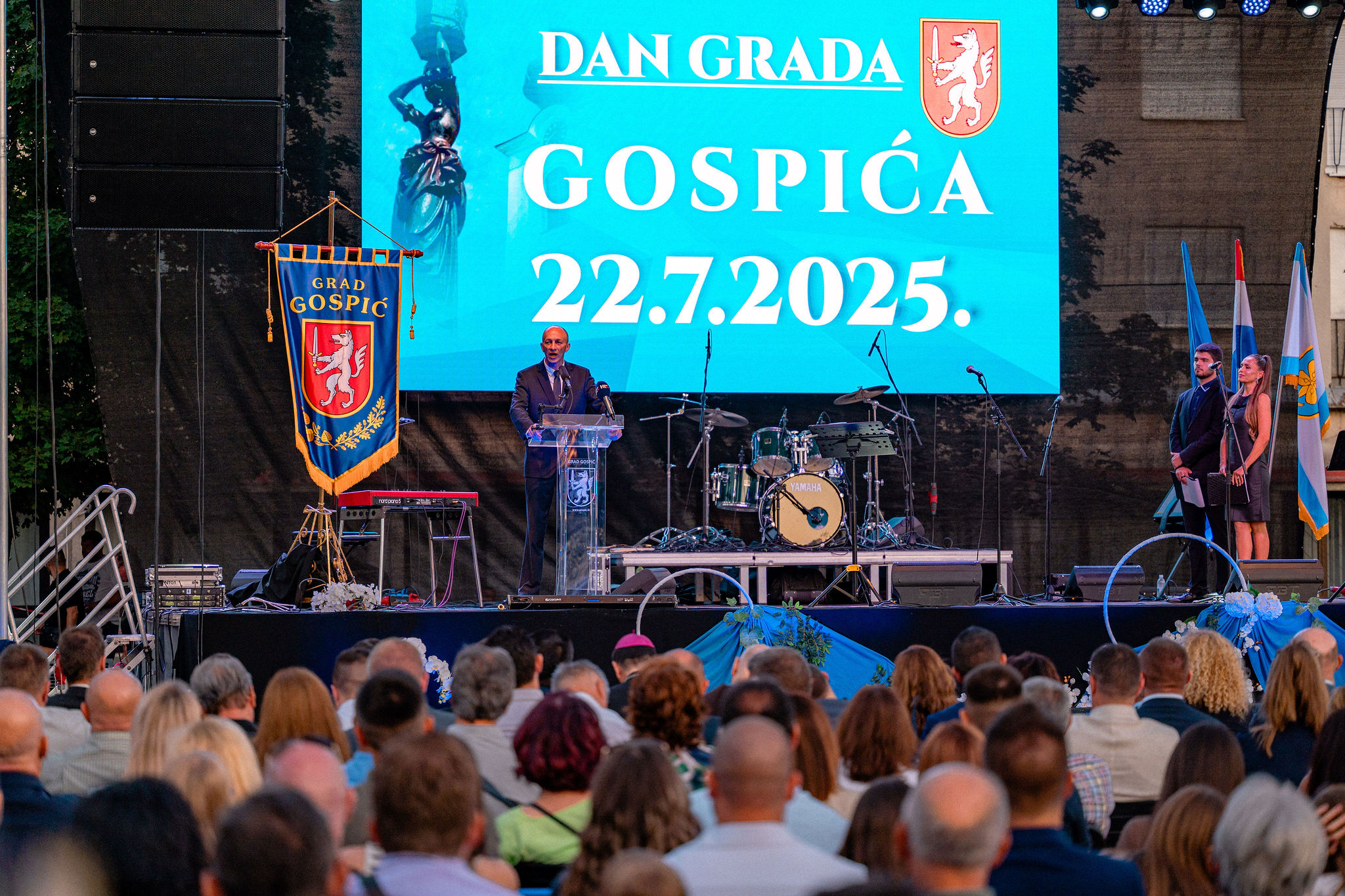 SvečanasjednicaiZoricaKondža_110