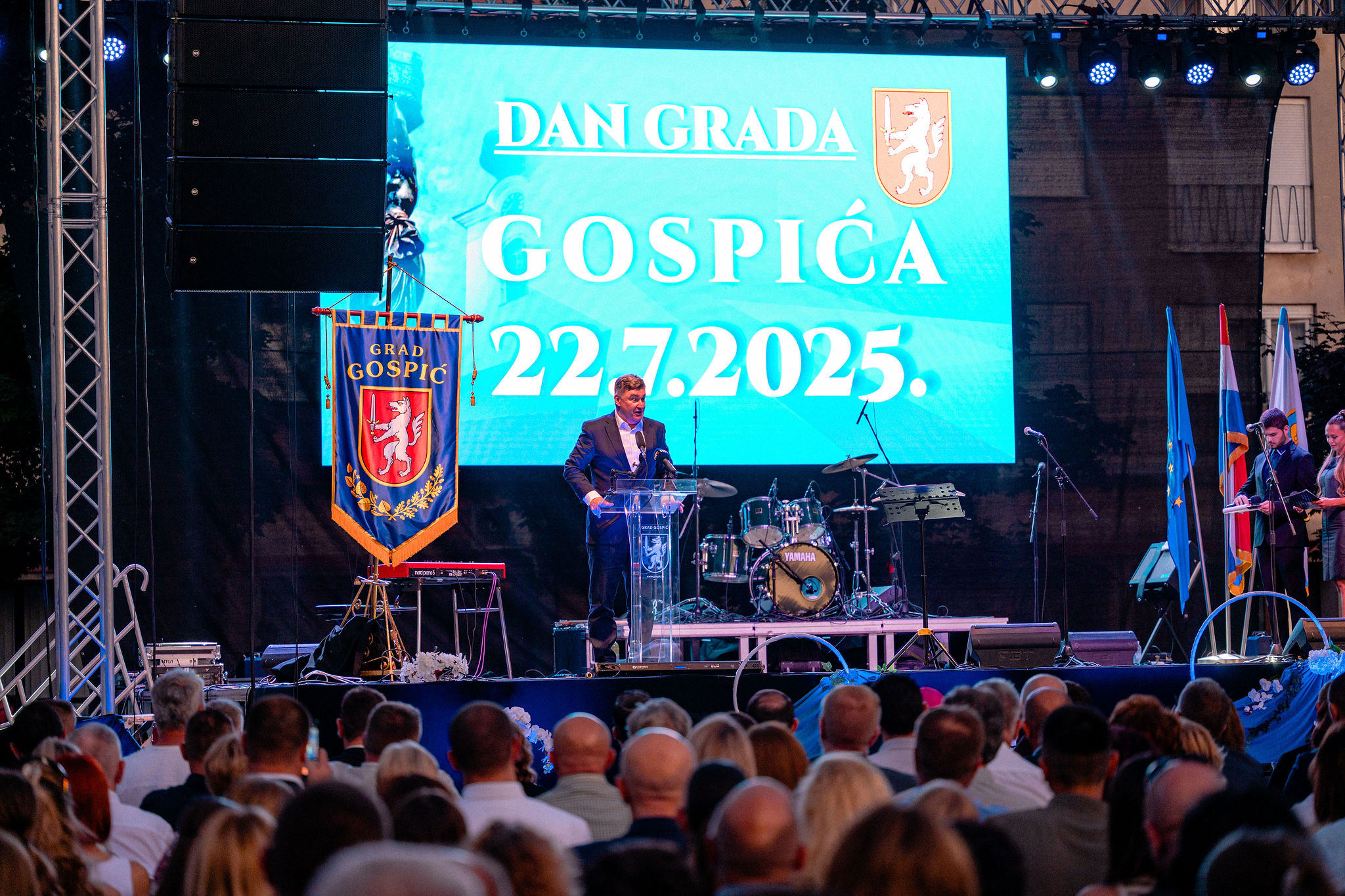 SvečanasjednicaiZoricaKondža_114