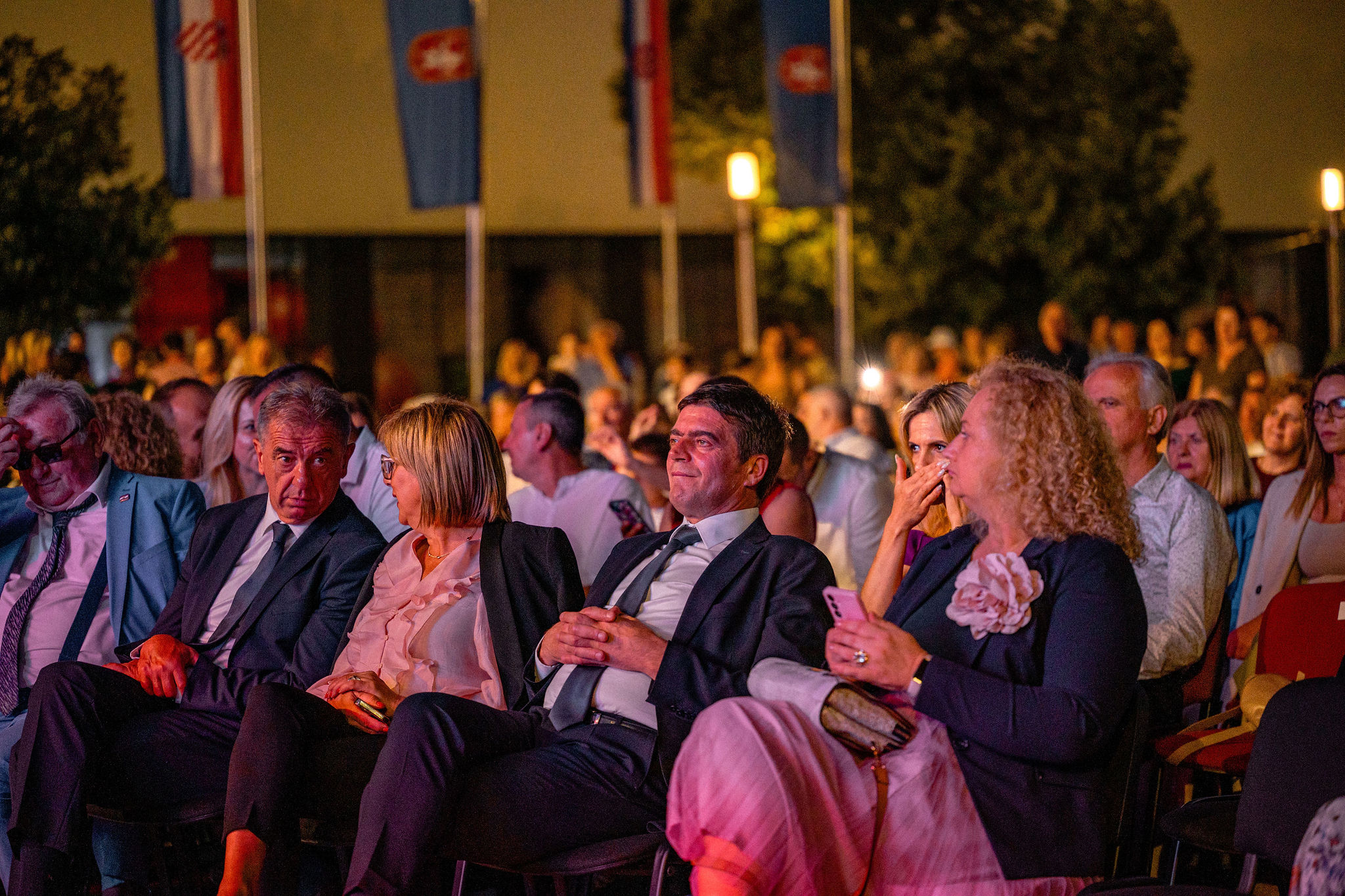 SvečanasjednicaiZoricaKondža_158