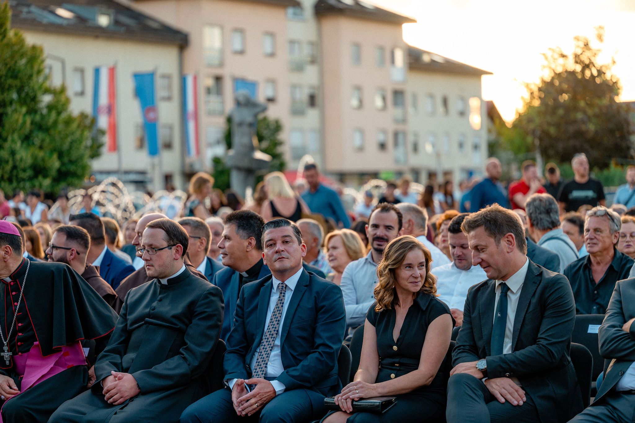 SvečanasjednicaiZoricaKondža_17