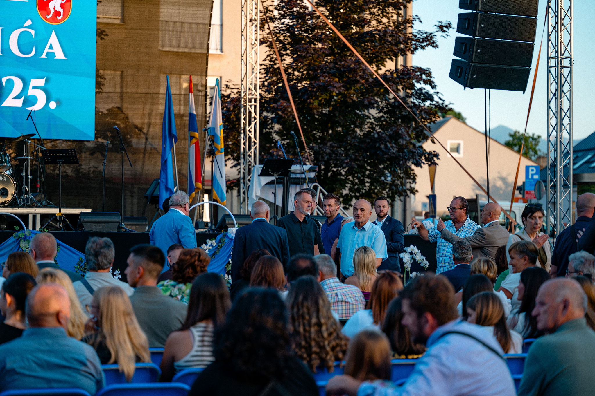 SvečanasjednicaiZoricaKondža_2