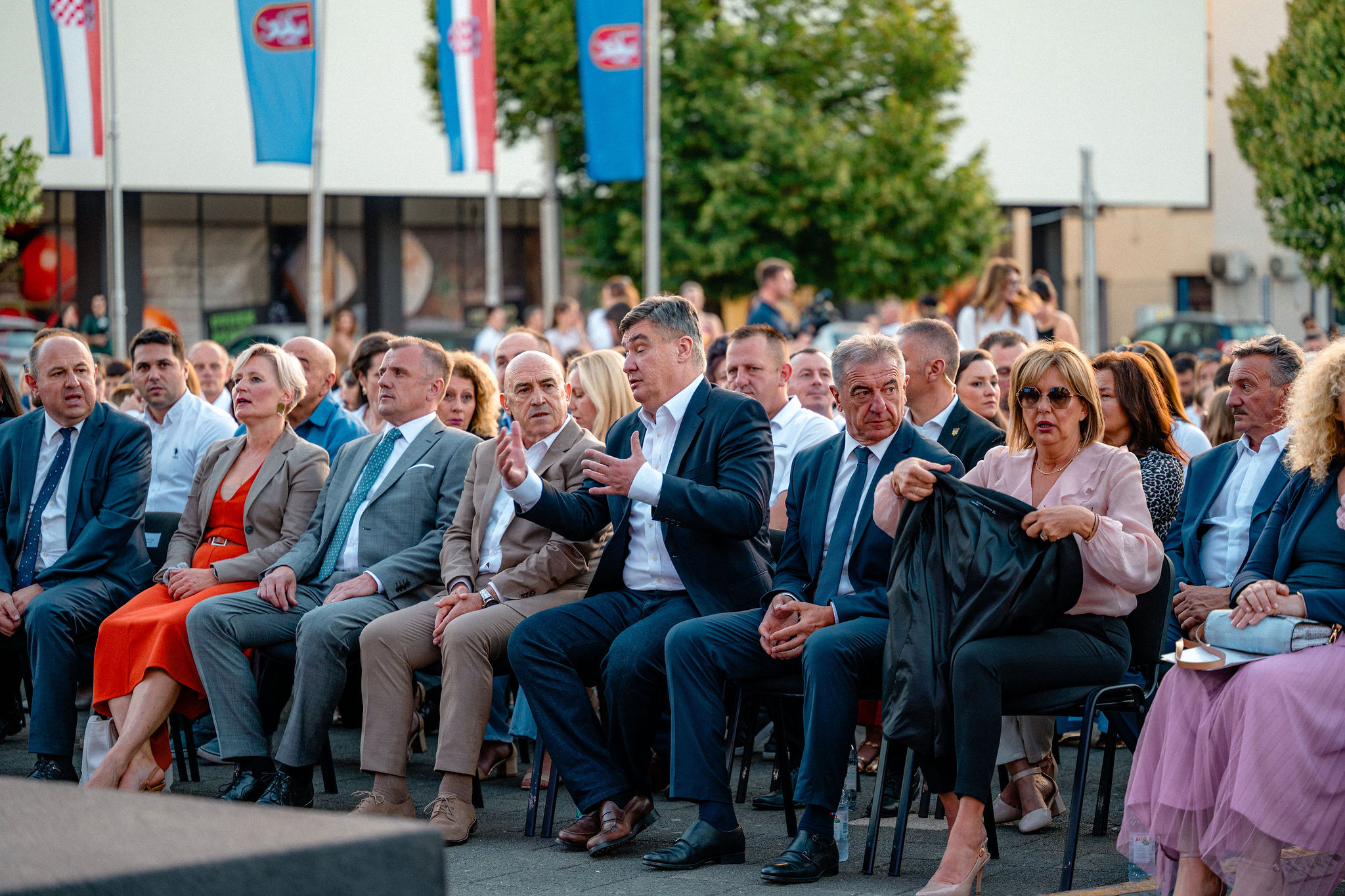 SvečanasjednicaiZoricaKondža_22