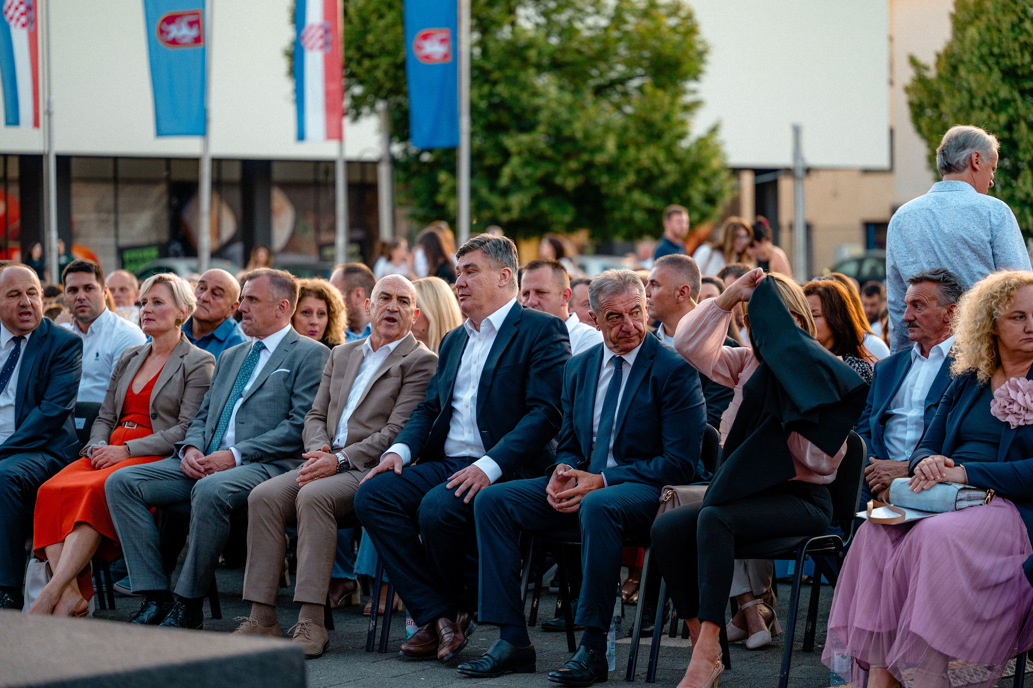 SvečanasjednicaiZoricaKondža_23