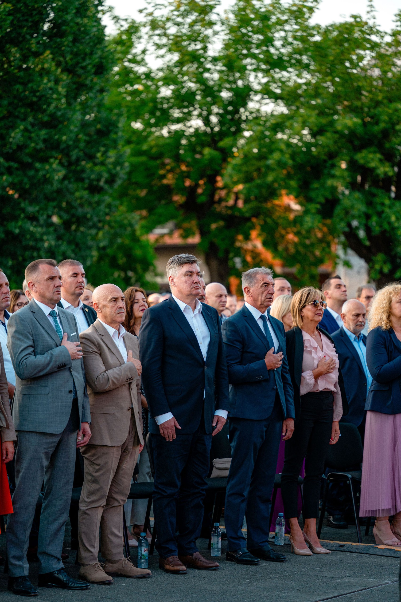 SvečanasjednicaiZoricaKondža_35