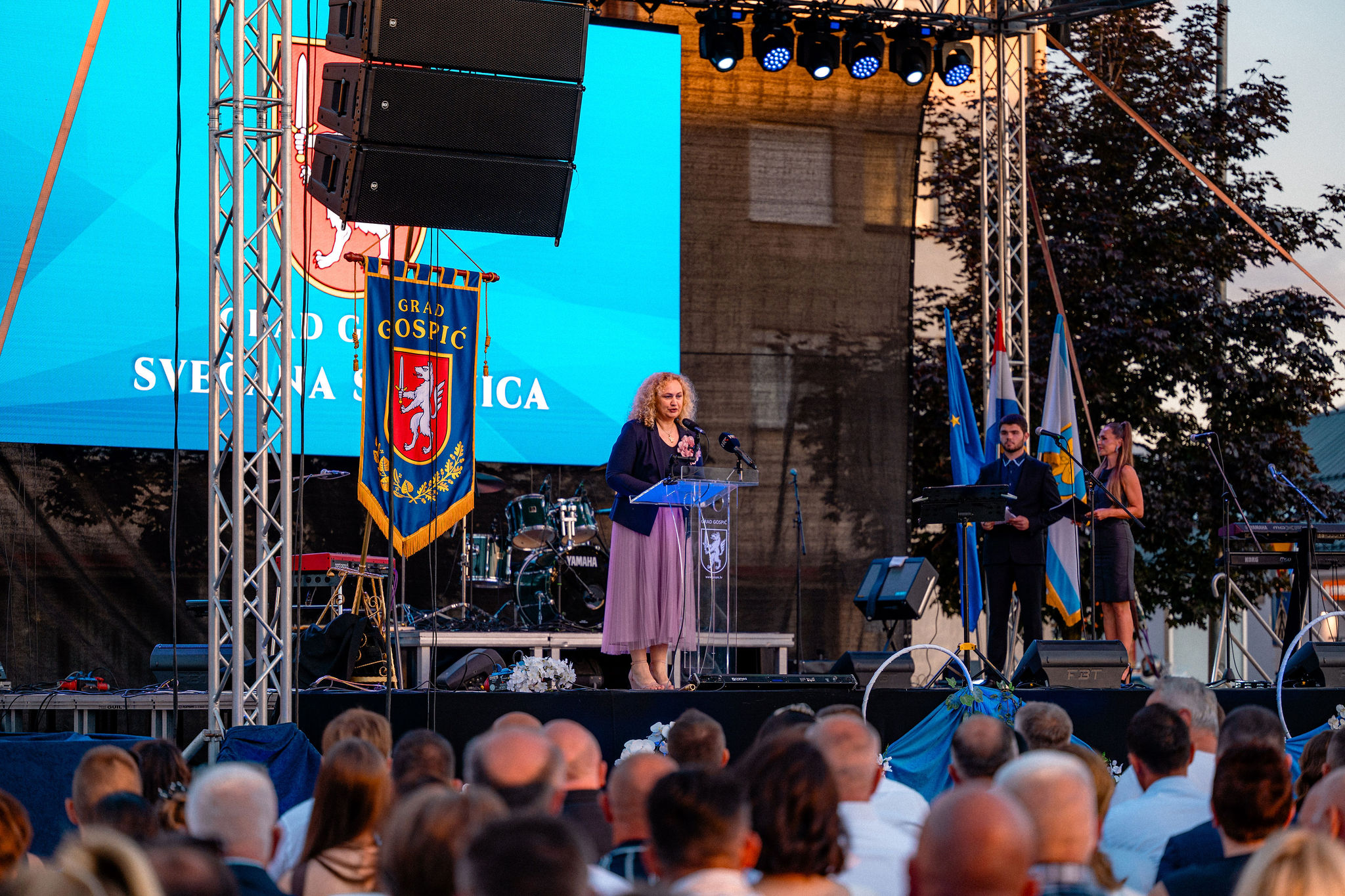 SvečanasjednicaiZoricaKondža_60