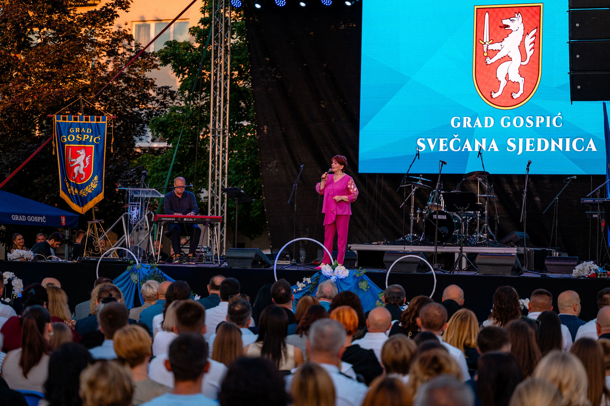 SvečanasjednicaiZoricaKondža_64