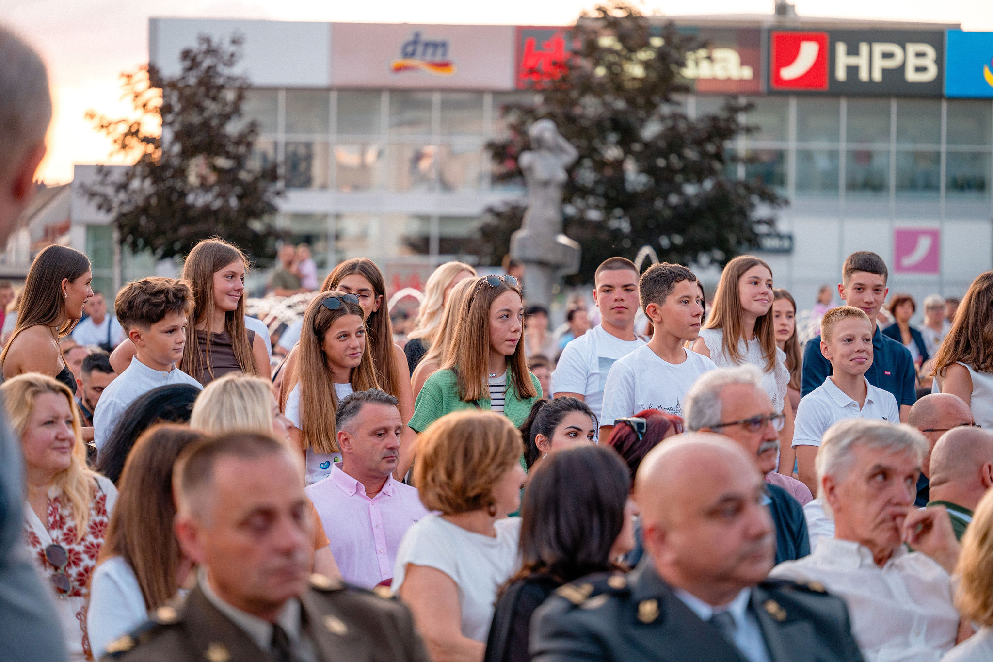 SvečanasjednicaiZoricaKondža_94