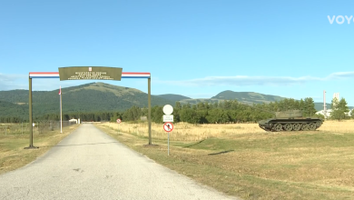 Photo of VIDEO Otvorena bočna vrata? Evo kako su muškarci autom upali u vojarnu u Udbini