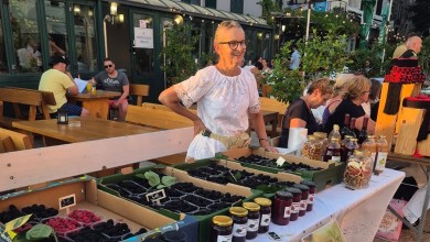 Photo of FOTO Lička seljačka tržnica u Karlobagu okupila brojne lokalne proizvođače