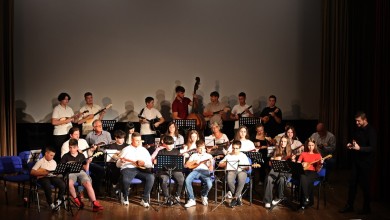 Photo of FOTO Zvuci dangubice ispunili Gacko pučko otvoreno učilište Otočac