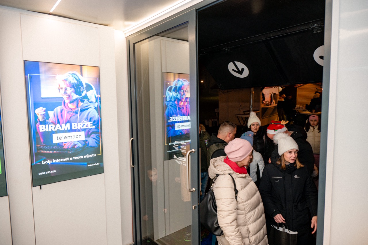 2025_12_13_VR_na_kotačima_Advent_OT_90 Large