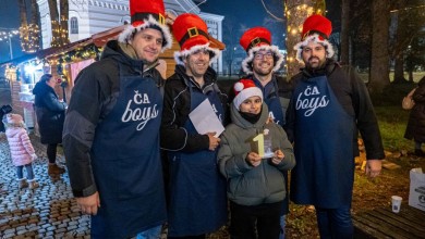 Photo of FOTO Otvoren Advent u Otočcu – blagdansko ozračje, okusi i zabava za sve generacije