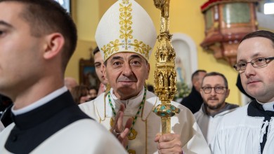 Photo of Biskup Medo: Isusovim utjelovljenjem svako ljudsko trpljenje, svaka suza, svaka bol dobiva smisao