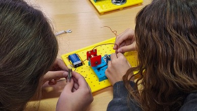 Photo of I ove godine Gospić u znaku STEM-a! Radionice o elektromagnetima, robotima i struji