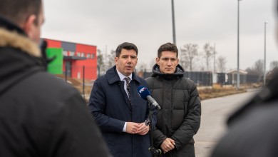 Photo of Nikola Grmoja podržao prosvjed u Plitvičkim Jezerima: Hrvatska nije „eksperimentalni poligon“ migracijskih politika