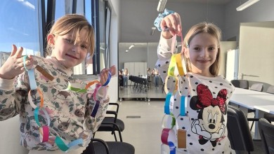 Photo of Lanac ljubavi povezao dječja srca u Novalji: kreativna radionica za Valentinovo ispunila Centar za kulturu toplinom i porukama dobrote