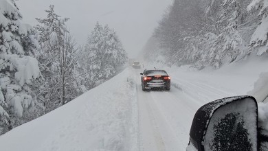 Photo of Komunalac Korenica: Situacija se pogoršava, u tijeku je spašavanje obitelji s malom djecom