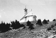 Photo of Ovo je najstarija pravoslavna crkva u Lici, njeni vjernici danas slave Uskrs