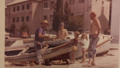 Photo of NOSTALGIJA Stara fotografija iz Karlobaga krije priču o pasari koja je preživjela pad automobila