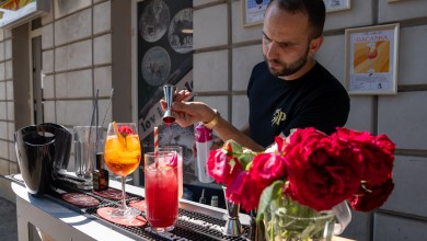 Photo of U ovom ličkom gradu očekuju vas kokteli u bojama tradicije i utrka kakvu nećete vidjeti nigdje drugdje