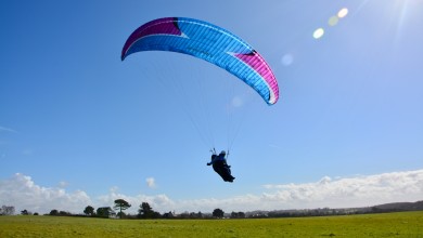 Photo of Na ovom ličkom brdu okupljaju se paraglajderi iz cijelog svijeta: „Gdje god se okrenemo, imamo letjelište“